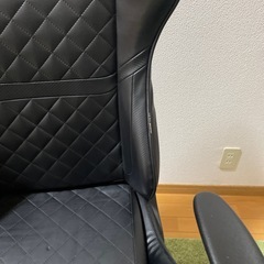 COUGAR ゲーミングチェアの画像