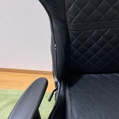 COUGAR ゲーミングチェアの画像