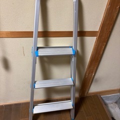 アルミ製脚立3段の画像