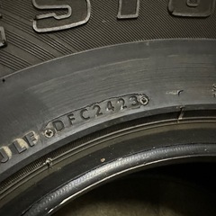 スタッドレス285/75/16 4本セット、ほぼ新品の画像
