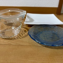 食器まとめ売りの画像