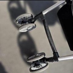 combiアンブレッタ 4キャス プレミアム エッグショックUJ ブラックの画像