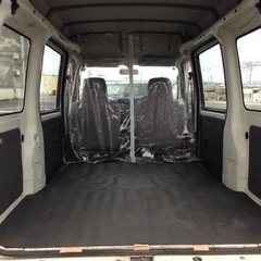 車検たっぷり! まだまだ使える人気の宅配仕様な軽バンです。S321V オートマ 仕切りカーテン ETC付の画像