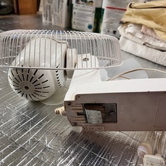 壁掛け扇風機の画像