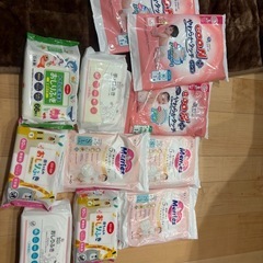 オムツ　グーンM テープとおしり拭きなどの画像