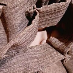 新品同様×美品💖約210cm×2枚🌙お気入増加🍊購入7,490円→出品4,000円❤️コインランドリー洗濯済み🧸高級ニトリ🌟ブラウン🌟遮光1級・遮熱・消臭カーテン🌟タッセル付き🌟定価7,490円なので、4,000円でお願いいたします😊✨コインランドリーで10月13日(月)にお洗濯済み！の画像