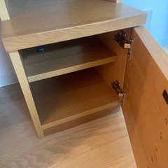 31日まで❗️無垢材本棚、一緒並んで使えるし、両サイドでも使えますの画像