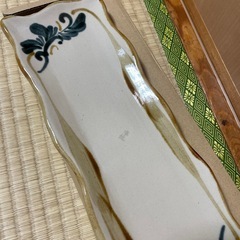 やちむんの長皿の画像