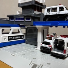 トミカ　警察車両　6台　ビルドシティ　警察署　パトカー　白バイ　タカラトミーの画像