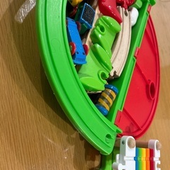 汽車のおもちゃの画像