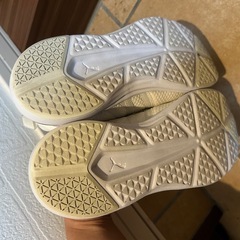 プーマ　スニーカー　24.5cmの画像