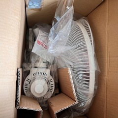 新品　未使用　壁掛け扇風機の画像