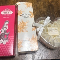 ハンドクリームetcの画像