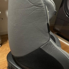 jojeチャイルドシートと抱っこ紐の画像