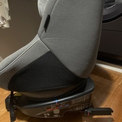 jojeチャイルドシートと抱っこ紐の画像