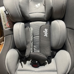 jojeチャイルドシートと抱っこ紐の画像
