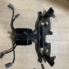 Fz1s2008.ヘッドライトフレームの画像