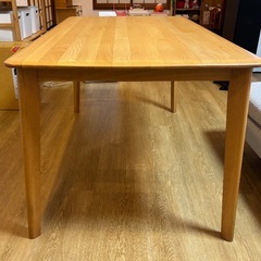 ニトリ　ダイニング テーブル　天然木使用！の画像