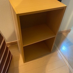 2段カラーボックスの画像