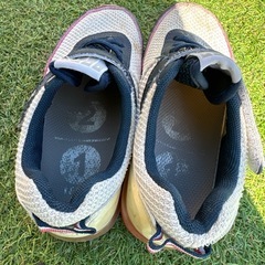 スニーカー 19.5cmの画像