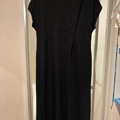 新品patterntorsoブラック ロングワンピース Fサイズの画像