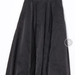 URBAN RESEARCH DOORS フレアスカート 黒の画像