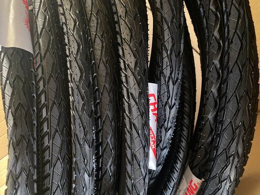 MTB用タイヤ10本セット/街乗り用にピッタリ　マコシャーク MAKO SHARK 26×1.90 H-5113 10本セットの価格です