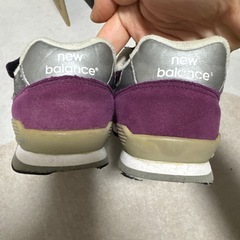 ニューバランススニーカー 19.5cmの画像