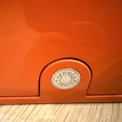 エルメスのティッシュボックスの画像