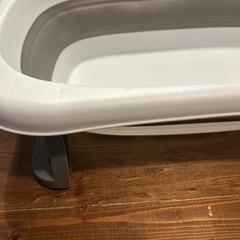 ベビーバス（折りたたみ式 温度計付）の画像