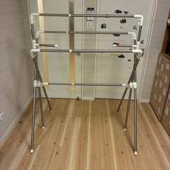 室内物干しの画像