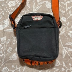GUESS ショルダーの画像