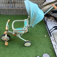 子供用三輪車の画像