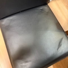 ダイニングテーブルの画像