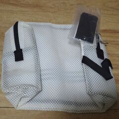 新品　アディダス　adidas ポーチ　小物入れの画像