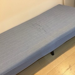 ニトリのシングルベッド(脚付きマットレス)の画像