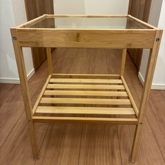 IKEA サイドテーブルの画像