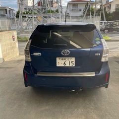 プリウスαの画像