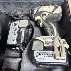 ☆インパクトドライバ 日立14.4v 3.0Ah　バッテリー2個付きの画像