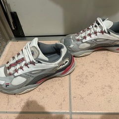 スニーカーの画像