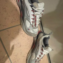 スニーカーの画像