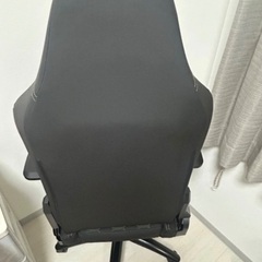 新品　未使用　ゲーミングチェア　ブラックの画像