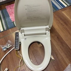 INAXシャワートイレ（中古品）の画像