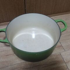 ル・クルーゼ　LE CREUSET　お鍋　ホーロー　緑の画像