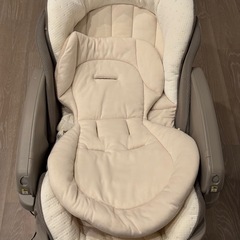 Aprica ユラリズムオート ムーンロック ハイローチェアの画像