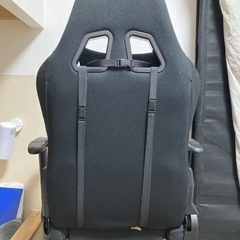 ゲーミングチェアの画像