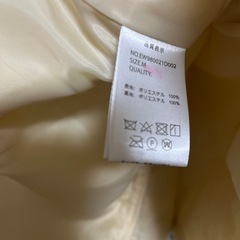 アイボリーシャツジャケットの画像