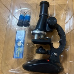 顕微鏡　ミクロ研究の画像