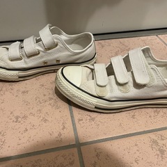 スニーカーの画像