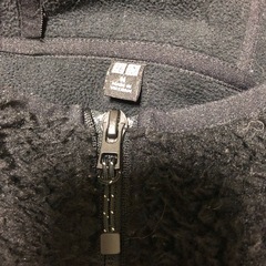ユニクロM メンズ防風ボアフリースパーカー ブラック の画像